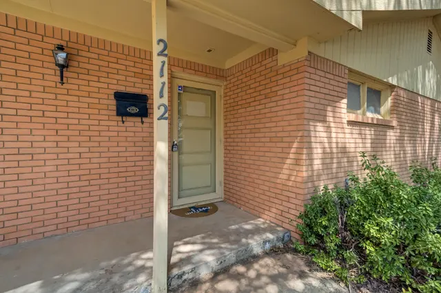 Photo 4 — 2112 55th Street, Lubbock, TX 79412