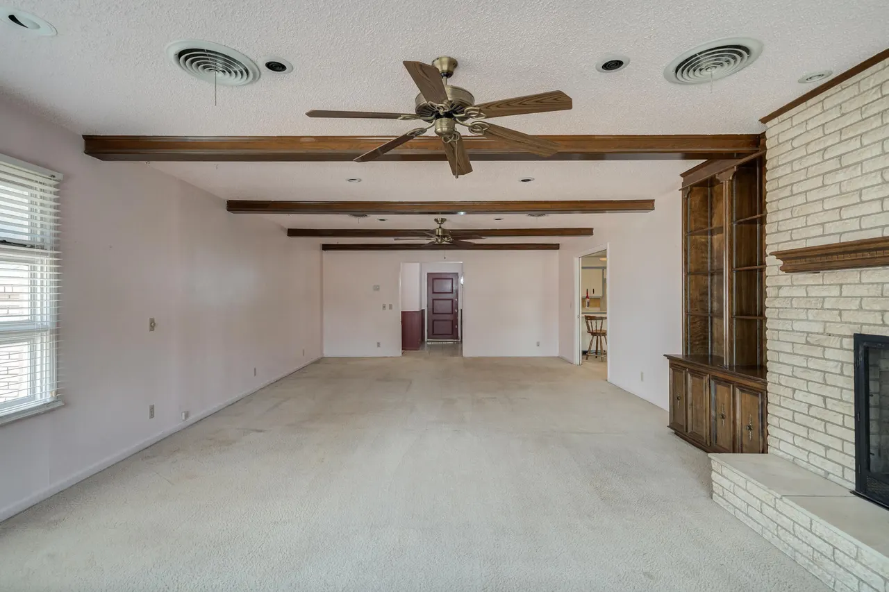 Photo 10 — 2112 55th Street, Lubbock, TX 79412