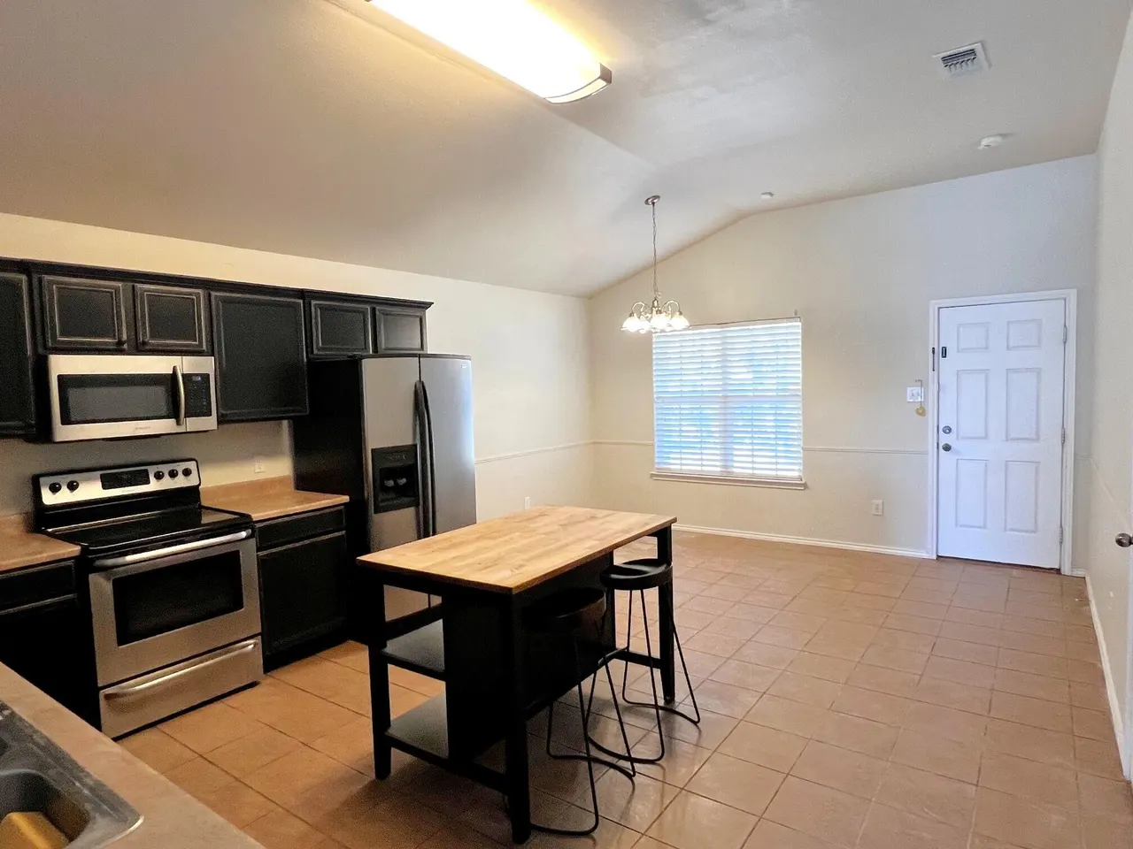 Photo 3 — 6534 37th Street, Lubbock, TX 79407