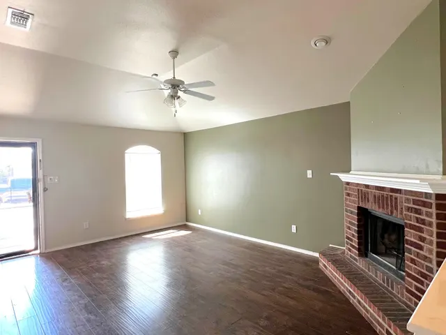 Photo 5 — 6534 37th Street, Lubbock, TX 79407