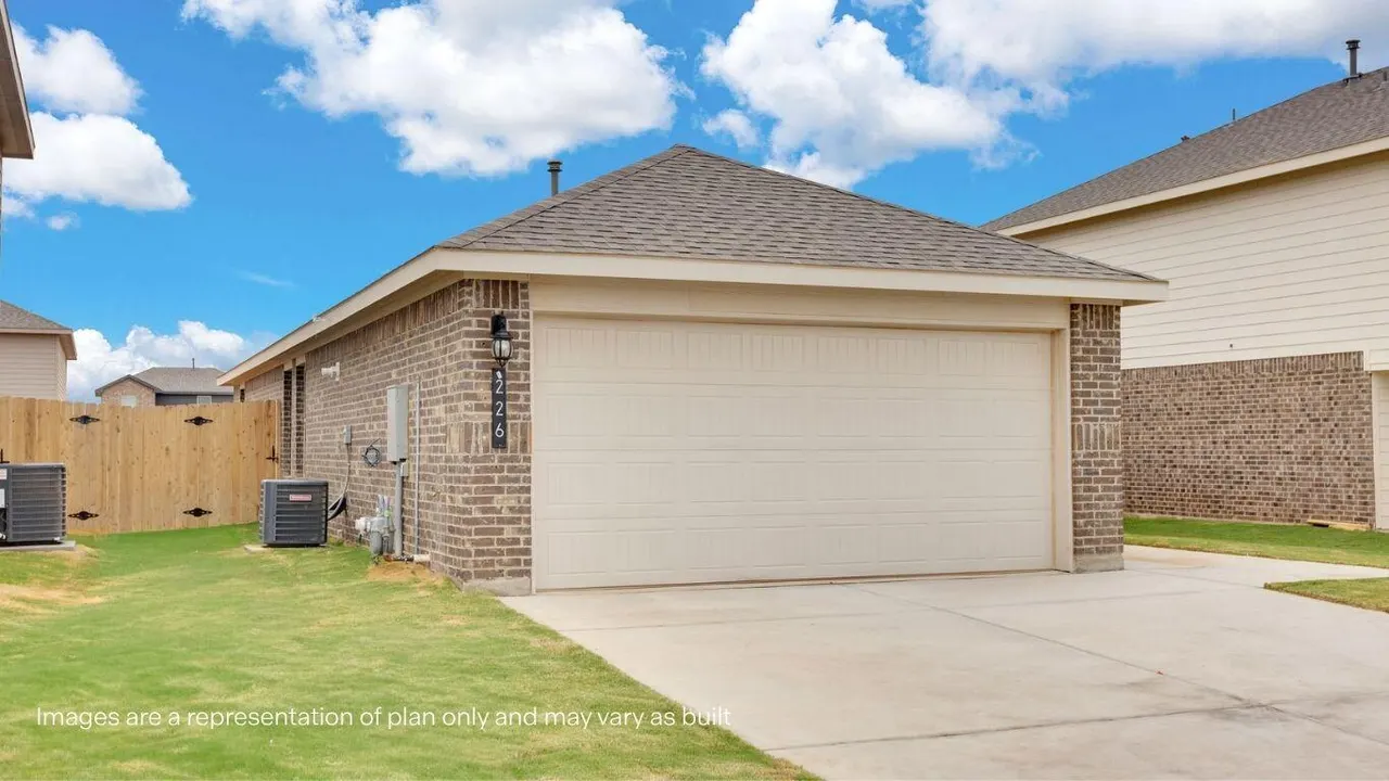 Photo 2 — 217 15th Street, Wolfforth, TX 79382