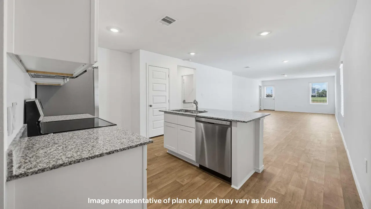 Photo 5 — 221 15th Street, Wolfforth, TX 79382
