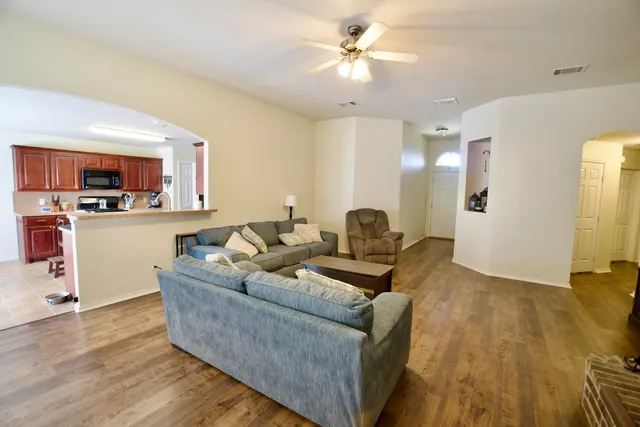 Photo 3 — 8811 16th Street, Lubbock, TX 79416