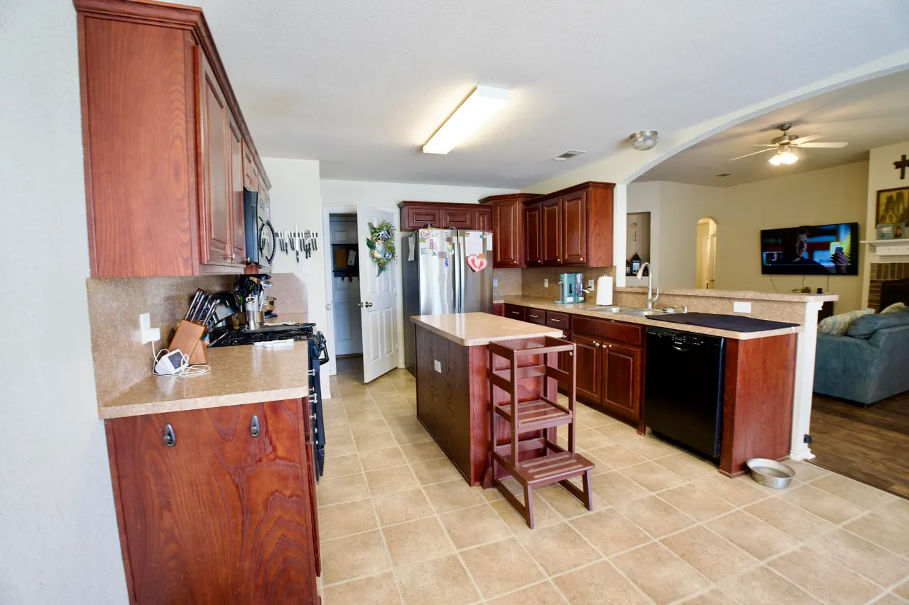 Photo 12 — 8811 16th Street, Lubbock, TX 79416