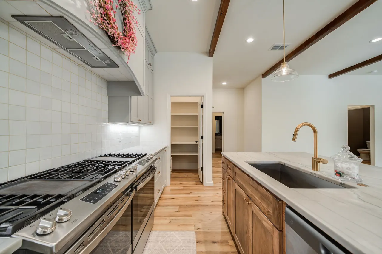 Photo 17 — 3723 127th Street, Lubbock, TX 79423