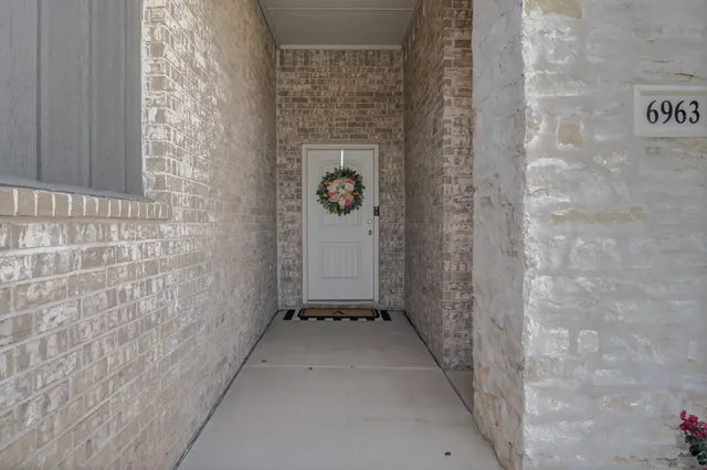 Photo 5 — 6963 22nd Street, Lubbock, TX 79407