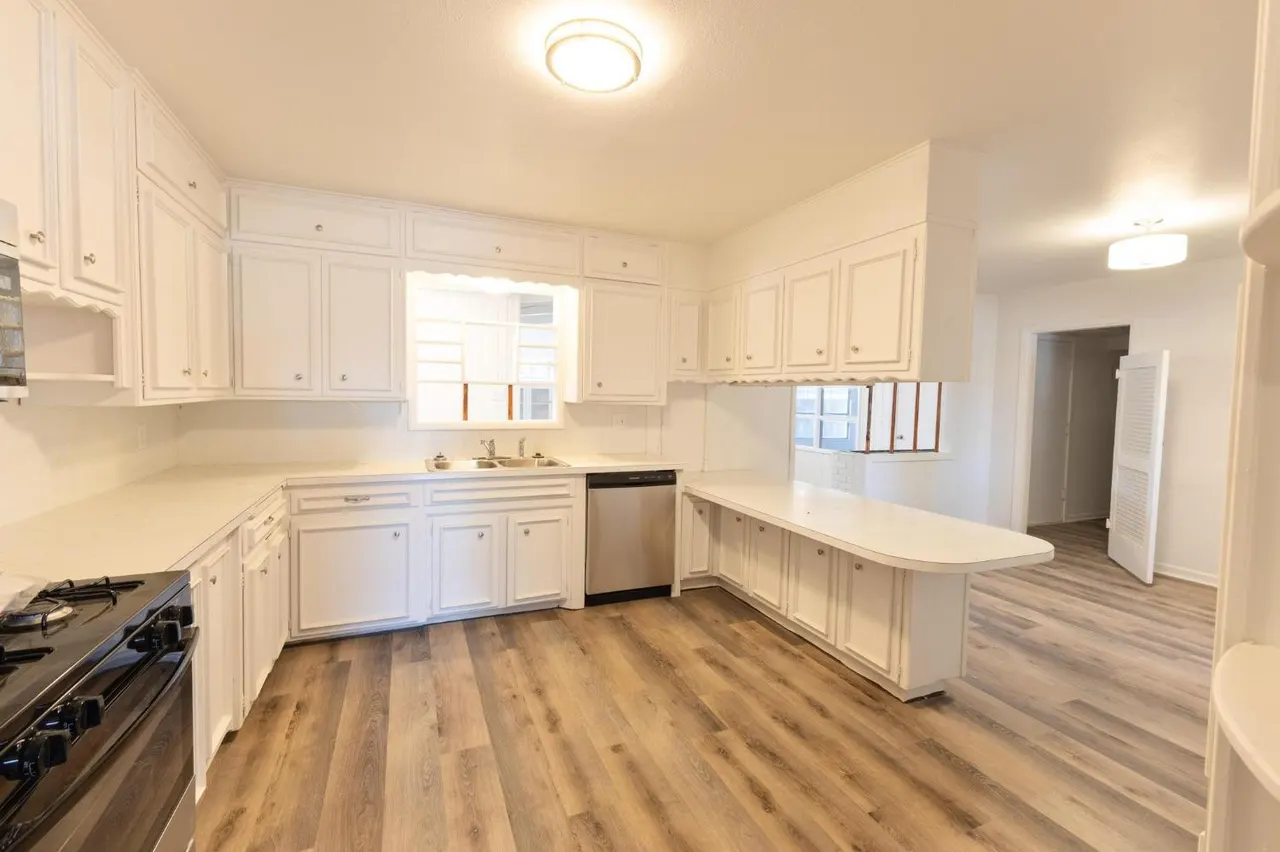 Photo 7 — 2513 44th Street, Lubbock, TX 79413