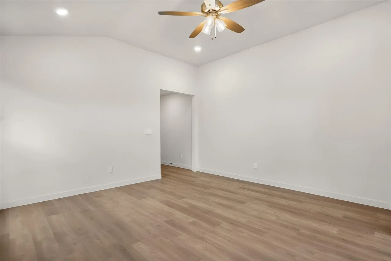 Photo 8 — 5633 Rice Street, Lubbock, TX 79416