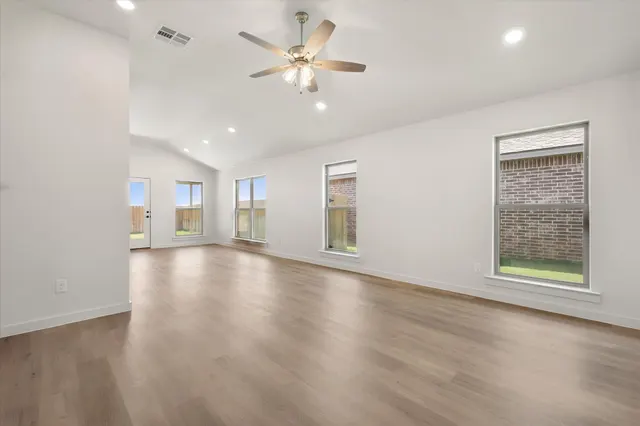Photo 6 — 5633 Rice Street, Lubbock, TX 79416