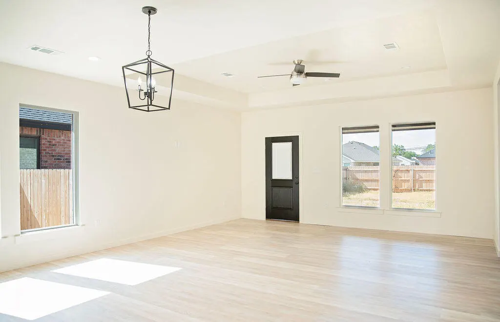 Photo 4 — 402 W 5th Street, Denver City, TX 79323