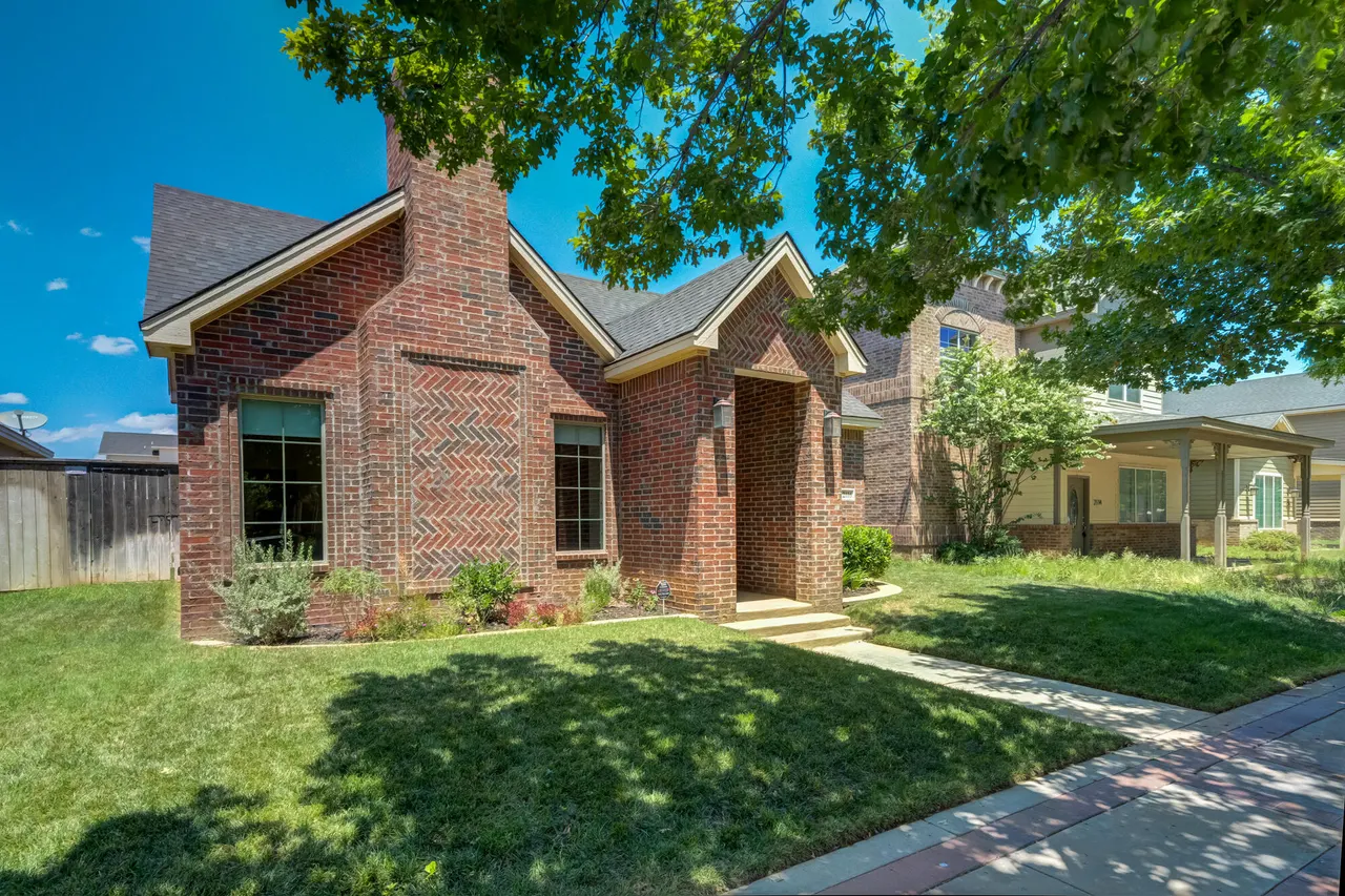 Photo 8 — 2116 Glenna Goodacre Boulevard, Lubbock, TX 79401