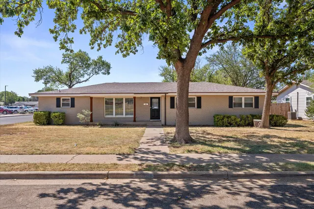Front exterior — 4801 14th Street, Lubbock, TX 79416