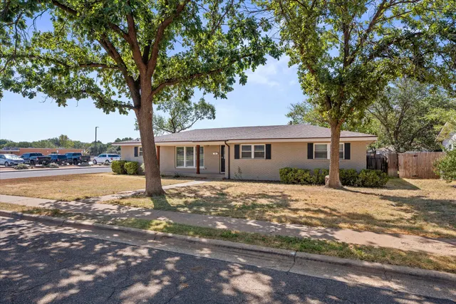 Photo 2 — 4801 14th Street, Lubbock, TX 79416