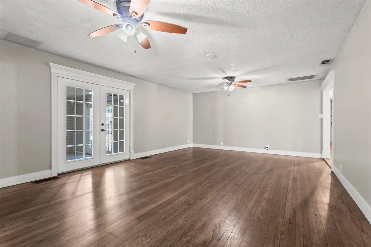 Photo 8 — 4801 14th Street, Lubbock, TX 79416