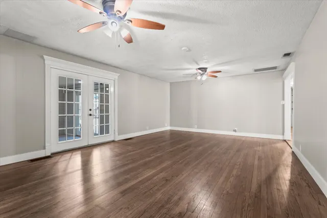 Photo 8 — 4801 14th Street, Lubbock, TX 79416