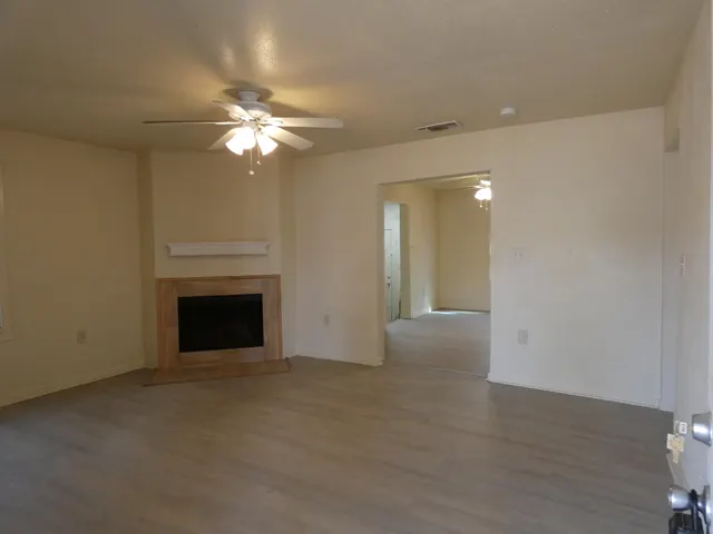 Photo 3 — 2301 39th Street, Lubbock, TX 79412