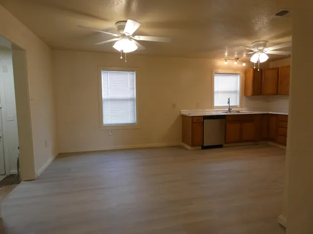 Photo 7 — 2301 39th Street, Lubbock, TX 79412