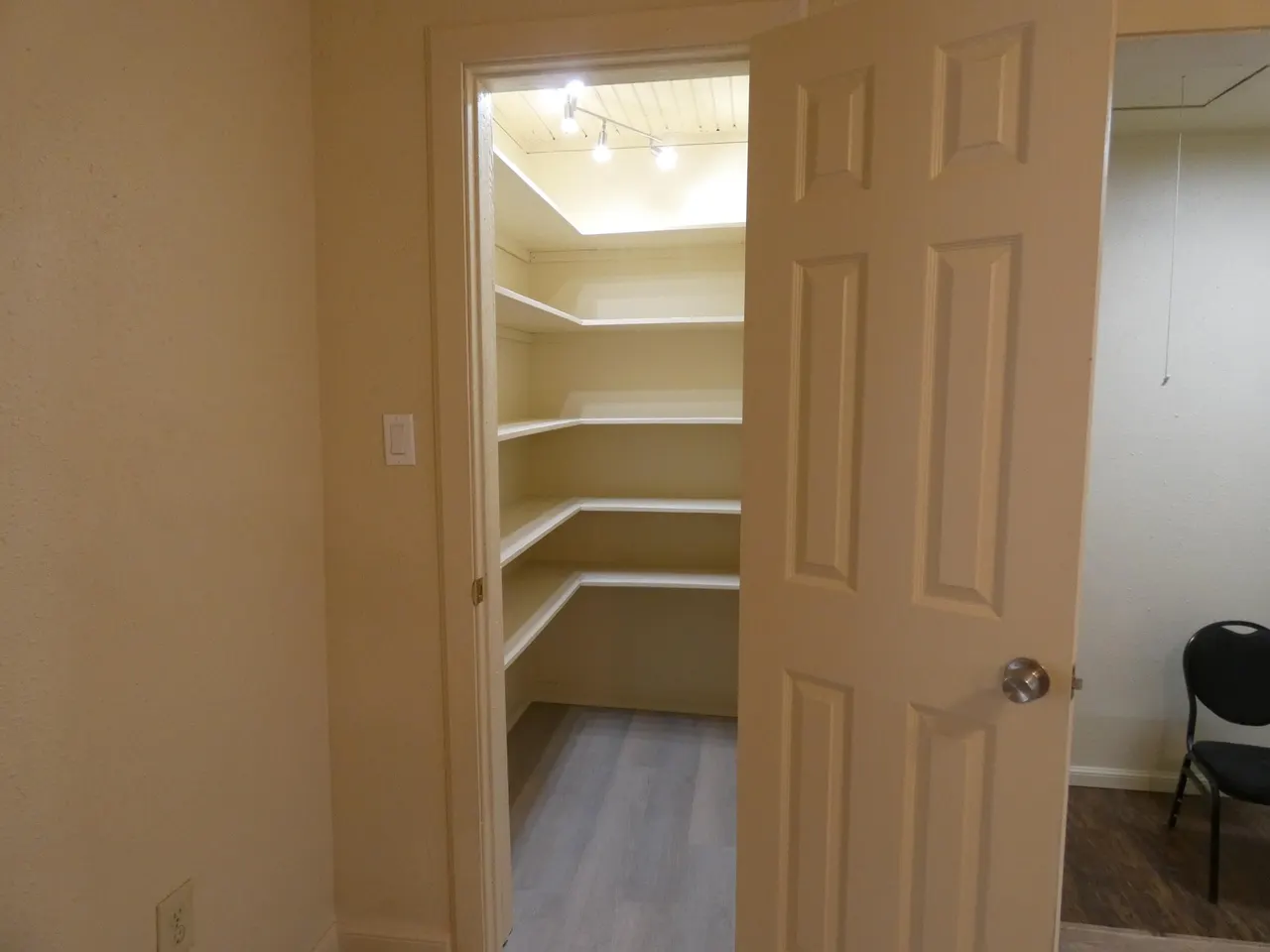 Photo 8 — 2301 39th Street, Lubbock, TX 79412