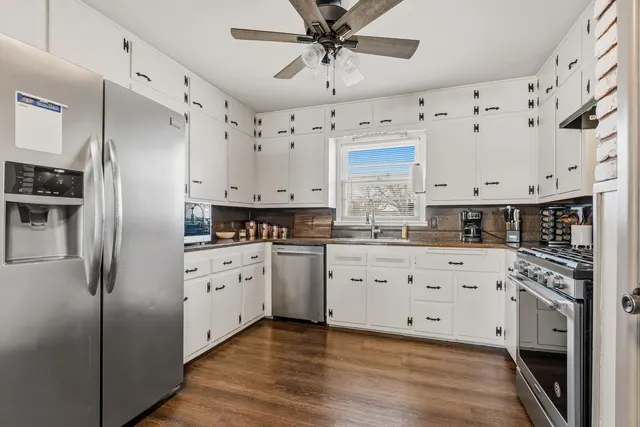 Photo 3 — 707 12th Street, Shallowater, TX 79363