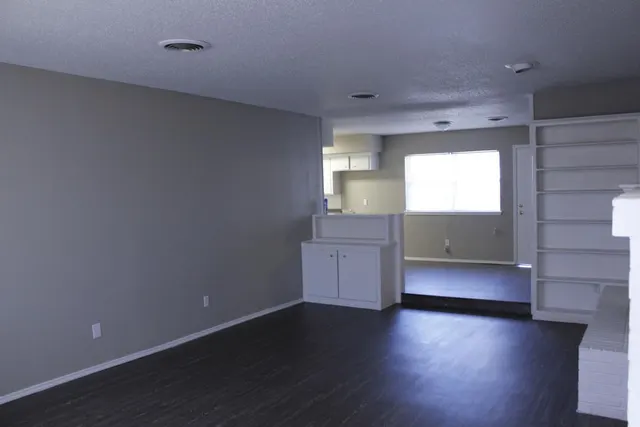 Photo 3 — 4506 60th Street, Lubbock, TX 79414