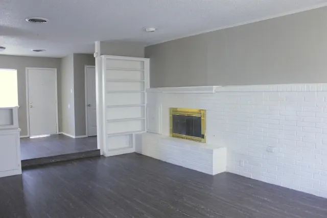 Photo 4 — 4506 60th Street, Lubbock, TX 79414