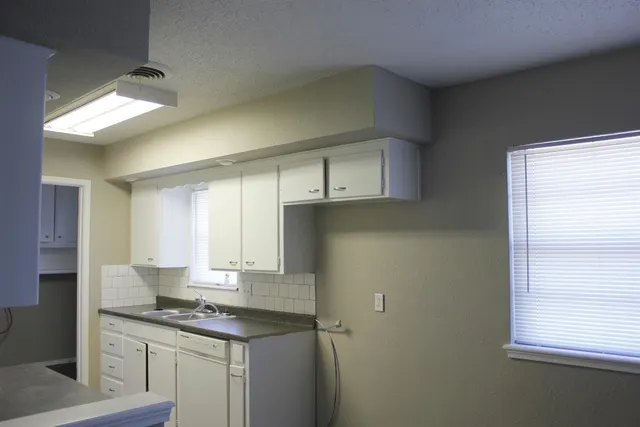 Photo 5 — 4506 60th Street, Lubbock, TX 79414