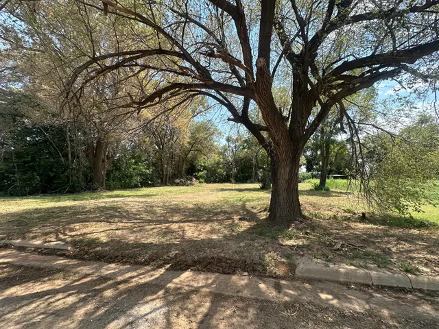 Photo 3 — 1112 E 52nd Street, Lubbock, TX 79404