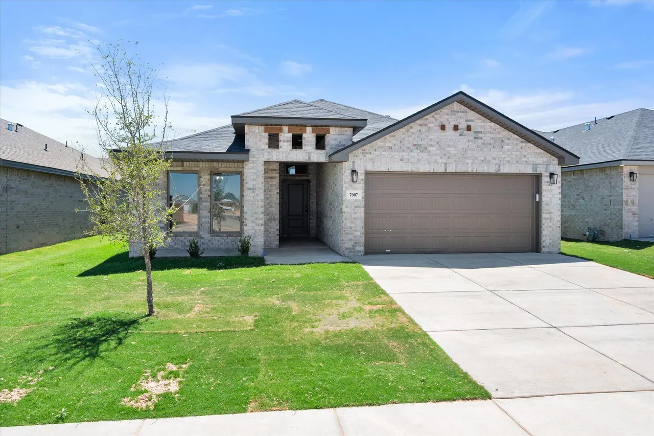 Photo 3 — 7007 53rd Street, Lubbock, TX 79407