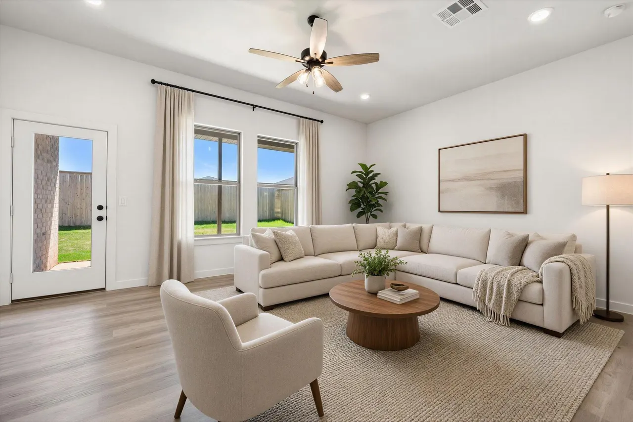 Photo 5 — 7007 53rd Street, Lubbock, TX 79407