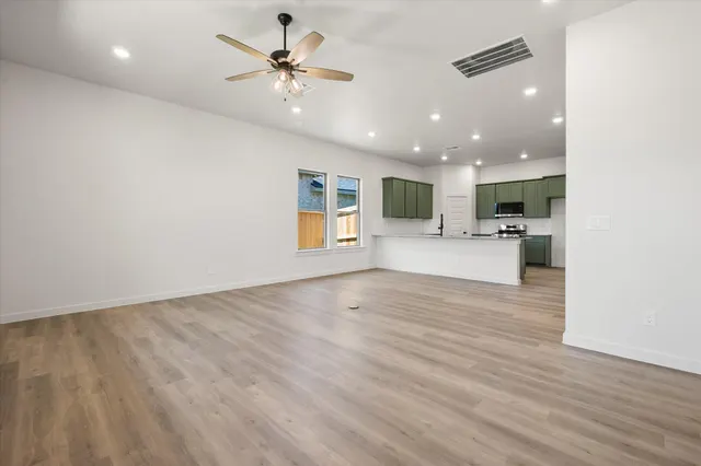 Photo 8 — 7007 53rd Street, Lubbock, TX 79407
