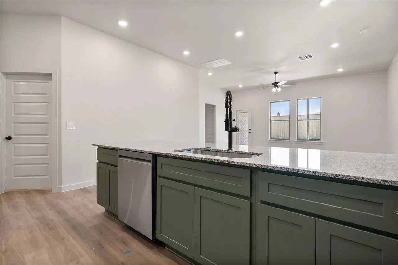 Photo 18 — 7007 53rd Street, Lubbock, TX 79407