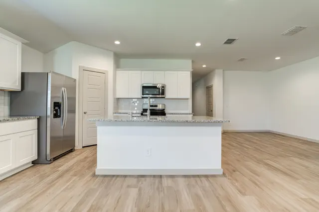 Photo 7 — 2922 134th Street, Lubbock, TX 79423