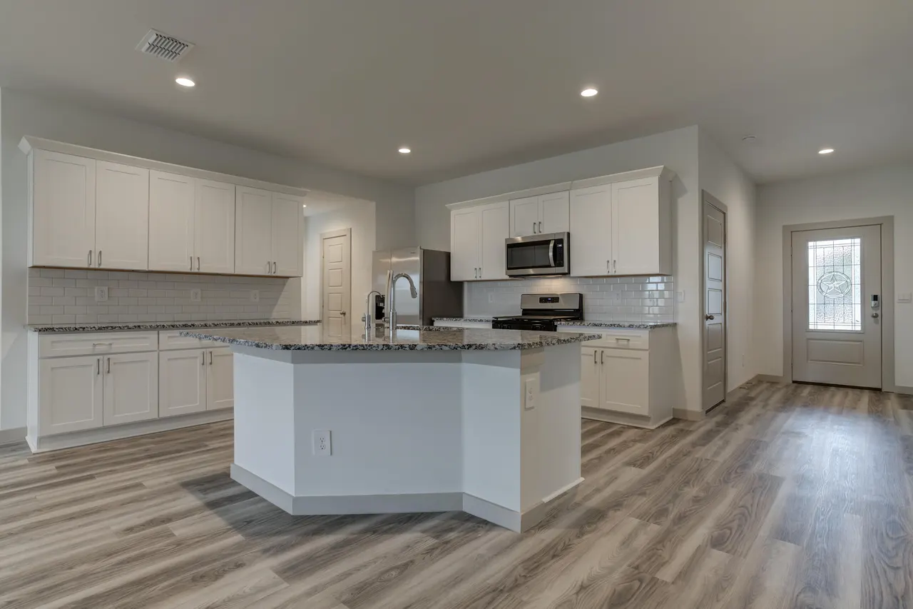 Photo 4 — 2912 133rd Street, Lubbock, TX 79423