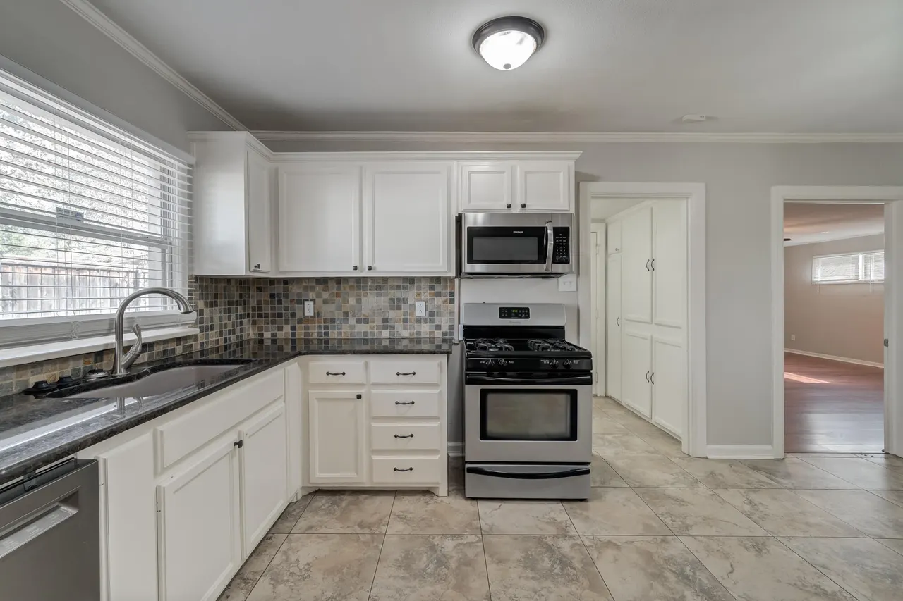 Photo 16 — 2506 24th Street, Lubbock, TX 79410