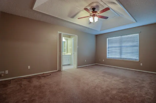Photo 5 — 6032 72nd Street, Lubbock, TX 79424