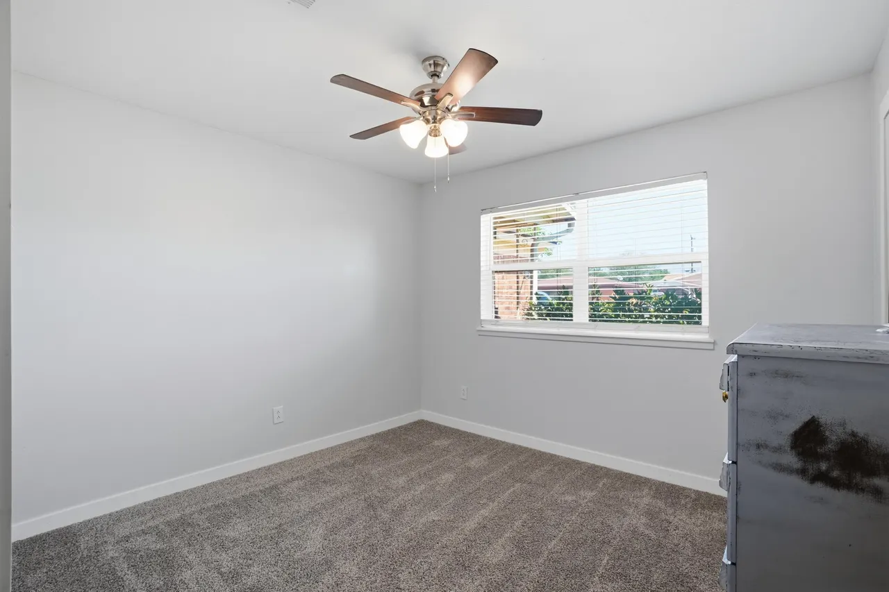 Photo 10 — 1316 6th Street, Shallowater, TX 79363