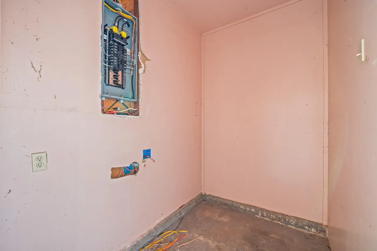 Photo 18 — 2005 48th Street, Lubbock, TX 79412