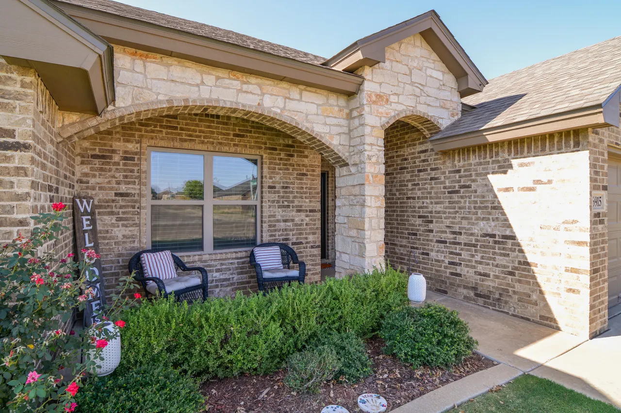 Photo 3 — 6915 72nd Street, Lubbock, TX 79424