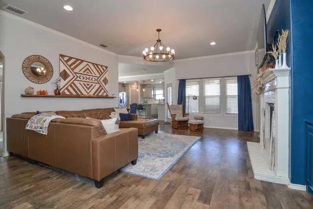 Photo 5 — 6915 72nd Street, Lubbock, TX 79424