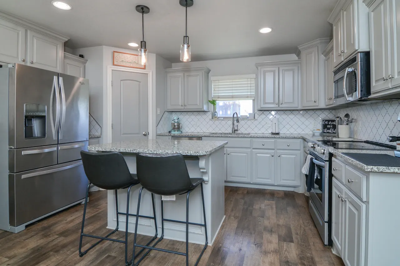 Photo 13 — 6915 72nd Street, Lubbock, TX 79424