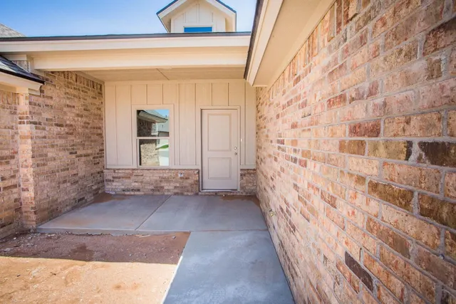 Photo 4 — 5861 Virginia Avenue, Lubbock, TX 79407