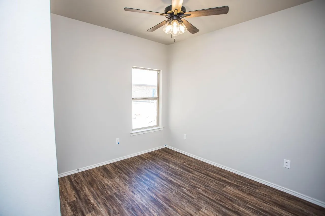 Photo 17 — 5861 Virginia Avenue, Lubbock, TX 79407