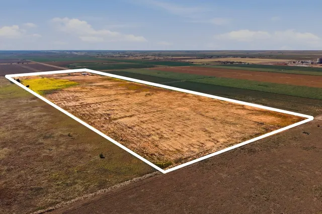Photo 4 — 1701 S State Rd 2646, Levelland, TX 79336