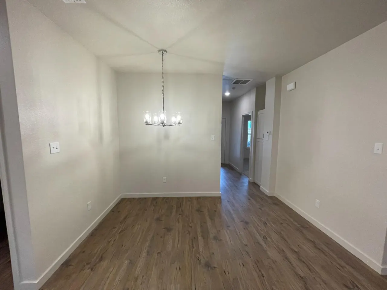Photo 4 — 10908 Aberdeen Avenue, Lubbock, TX 79424