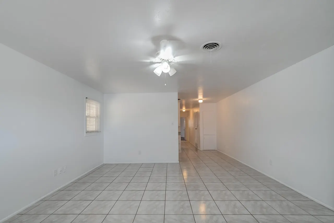 Photo 4 — 4432 29th Street B, Lubbock, TX 79410