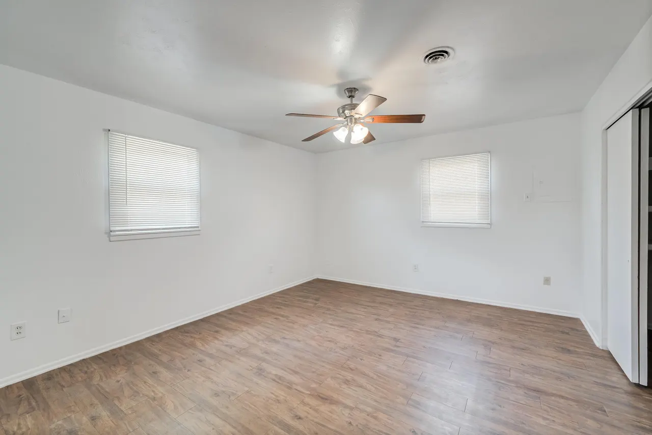 Photo 18 — 4432 29th Street B, Lubbock, TX 79410