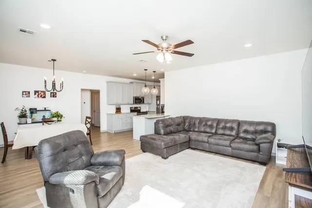 Photo 2 — 185 Allison Road, Wilson, TX 79381