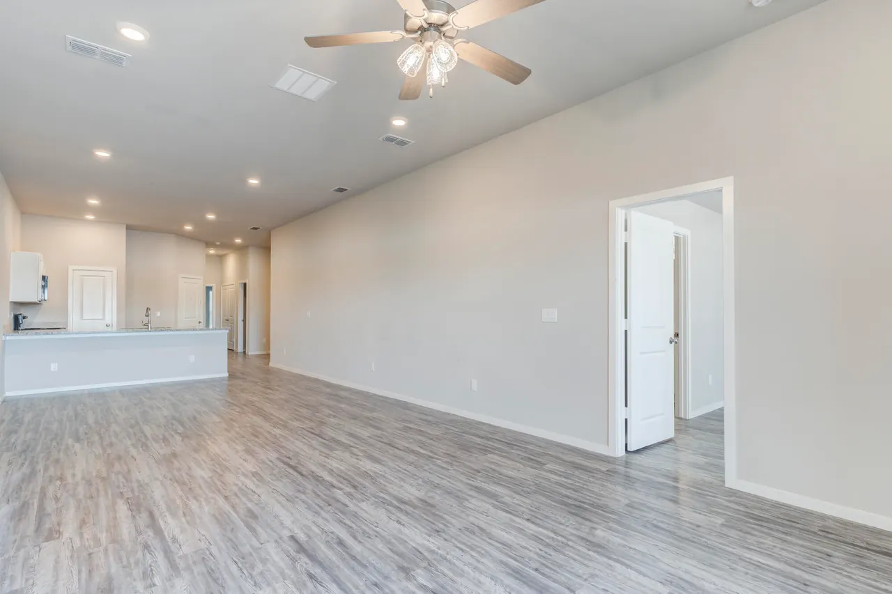 Photo 3 — 1915 Langford Avenue, Lubbock, TX 79407