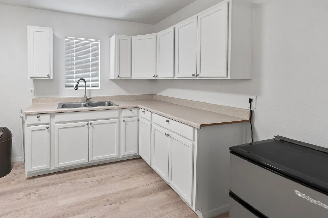 Photo 7 — 502 S Sunset Avenue, Littlefield, TX 79339