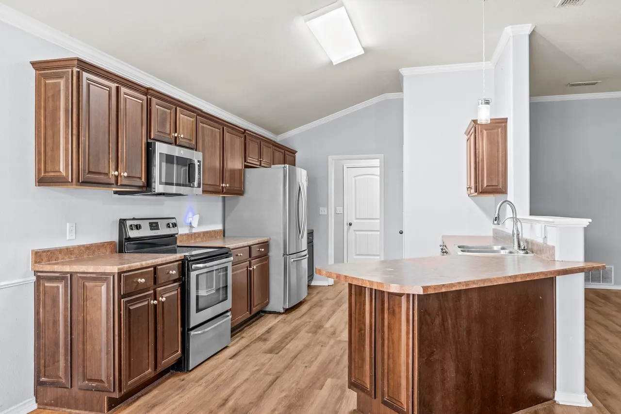 Photo 11 — 7036 94th Street, Lubbock, TX 79424